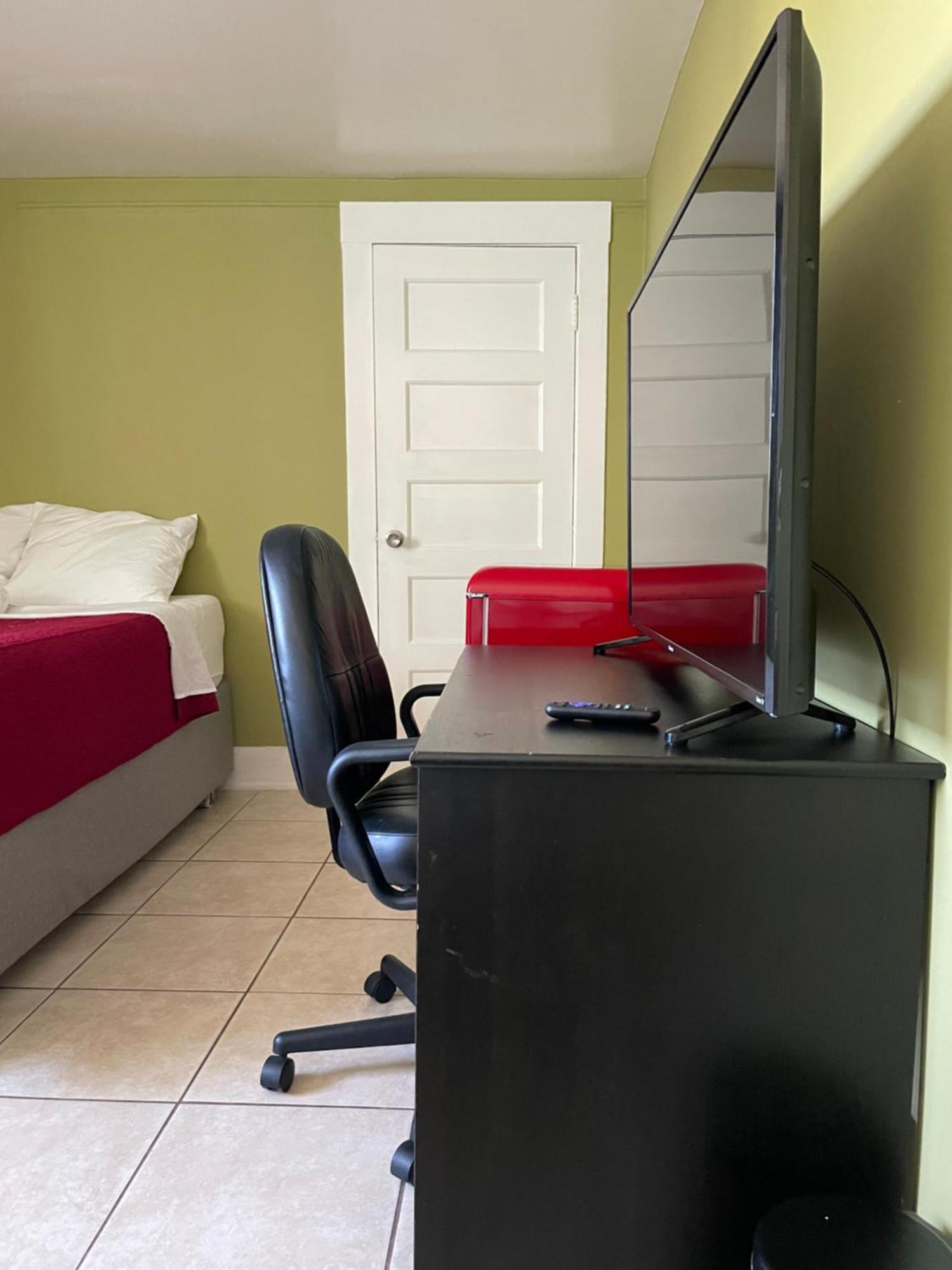 Spacious Private Los Angeles Bedroom With Ac & Wifi & Private Fridge Near Usc The Coliseum Exposition Park Bmo Stadium University Of Southern California Buitenkant foto